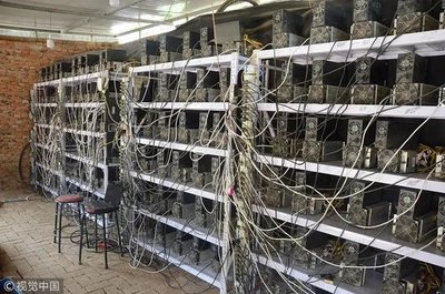 Immersion cooling setup in a Texas mining farm